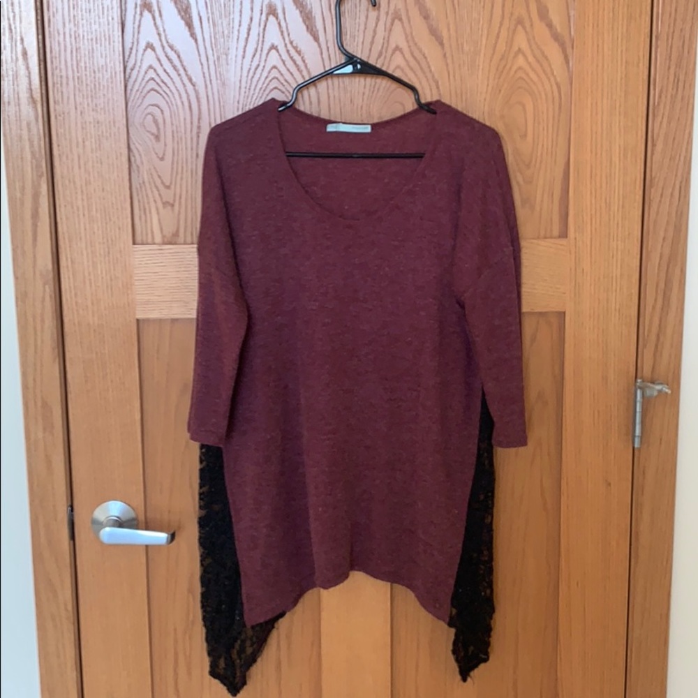 Maurices Rust Tunic with SharkBite Lace Hem Size L